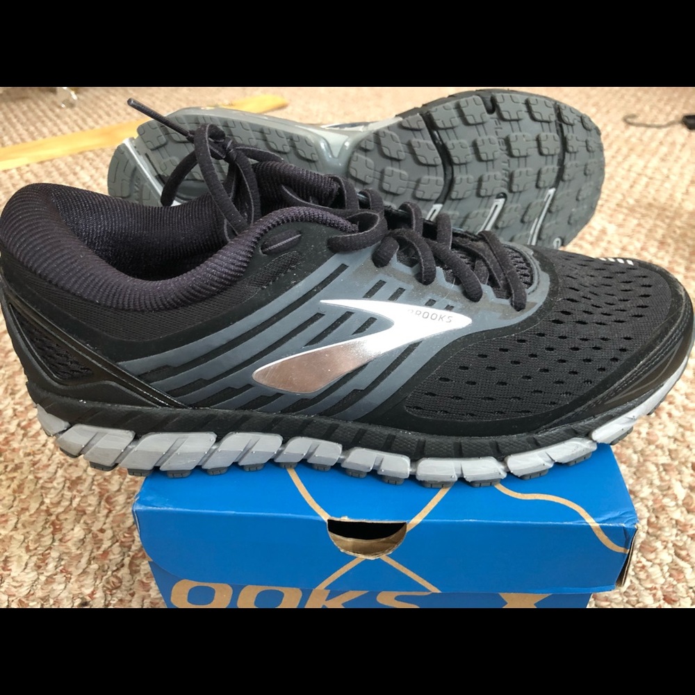 Brooks Beast 18